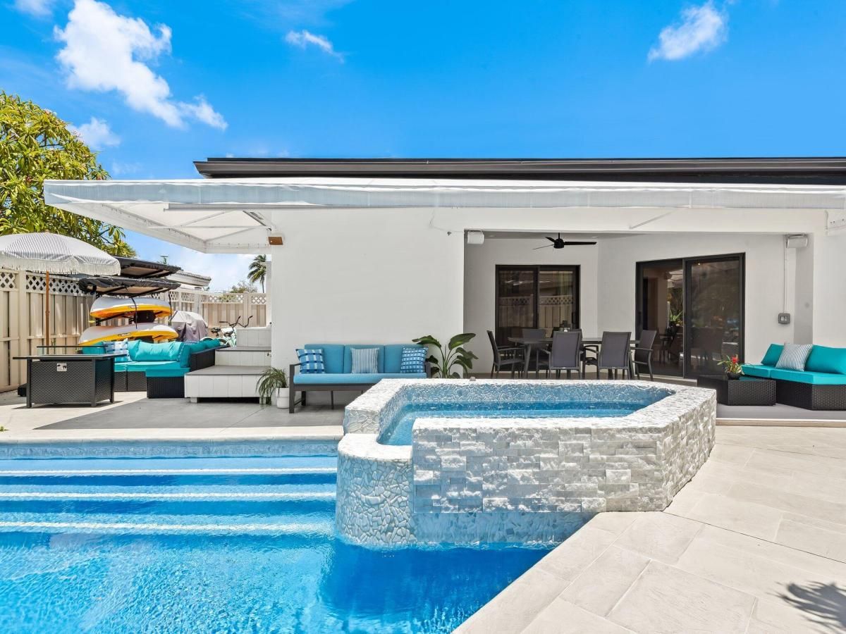 MLS #RX-11104205 image #0