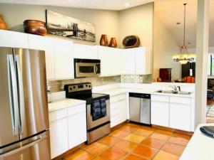 MLS #RX-11104275 image #0