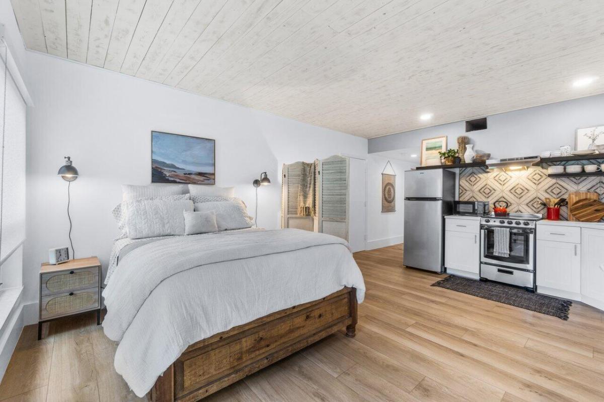 MLS #RX-11104307 image #0