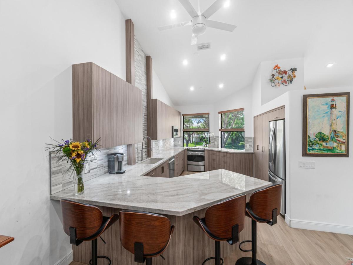 MLS #RX-11104893 image #0