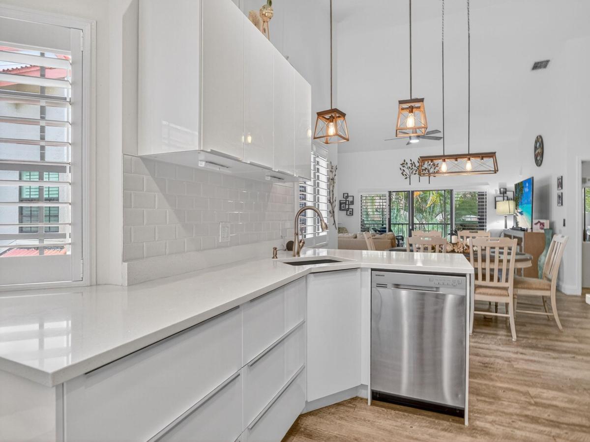 MLS #RX-11105032 image #0