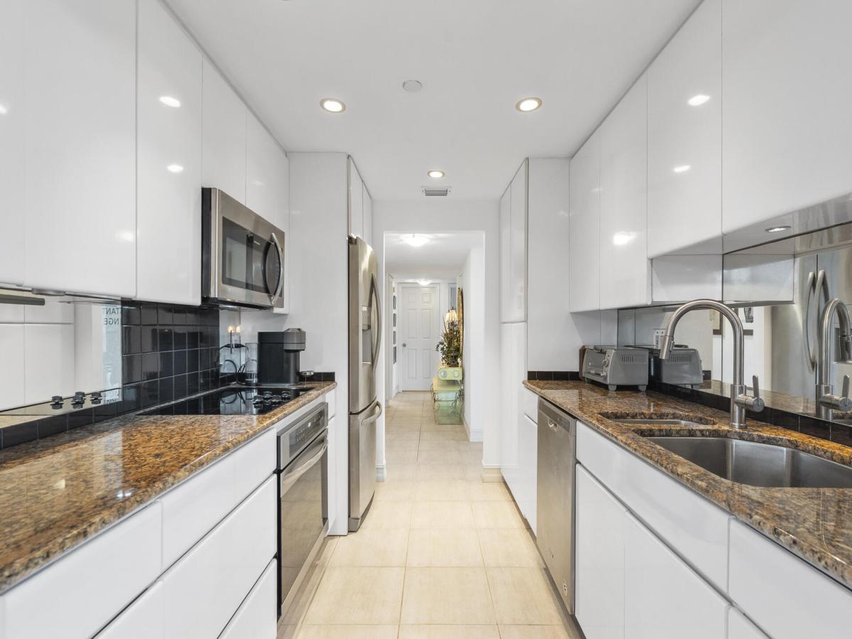 MLS #RX-11105288 image #0