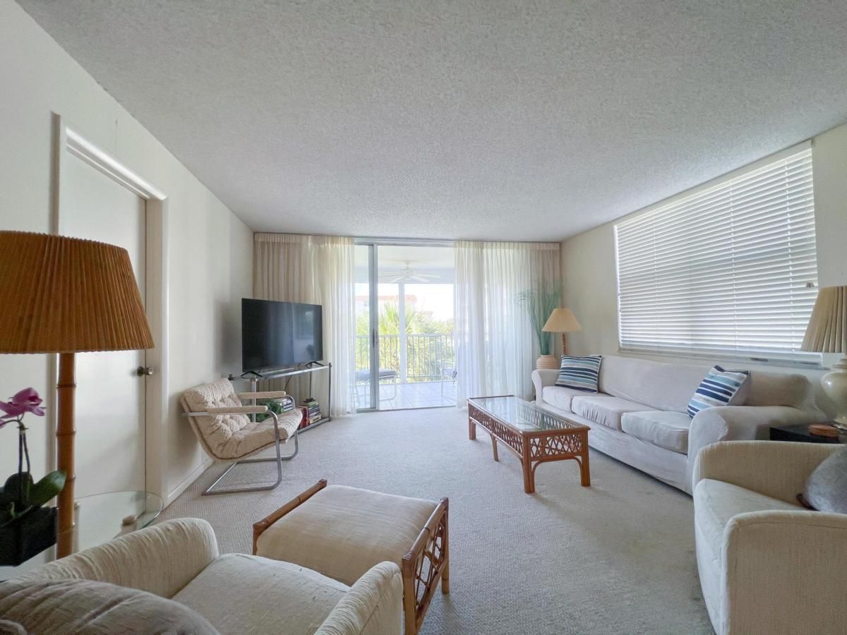 MLS #RX-11105681 image #0