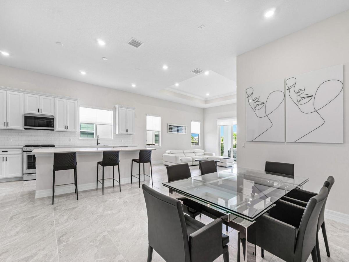 MLS #RX-11106490 image #0