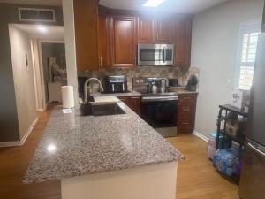 MLS #RX-11106492 image #0