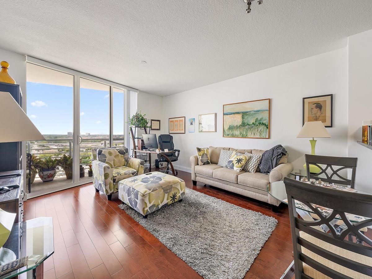 MLS #RX-11106562 image #0