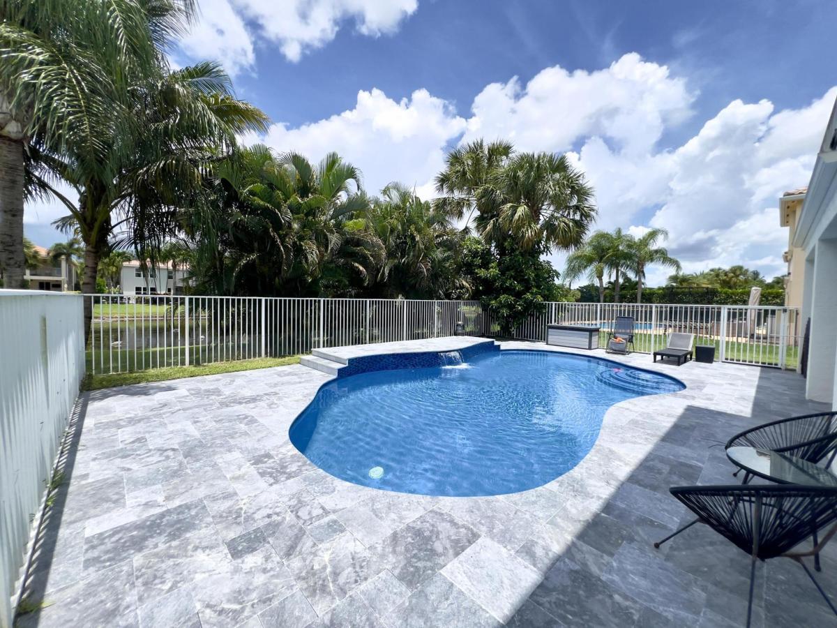 MLS #RX-11106932 image #0