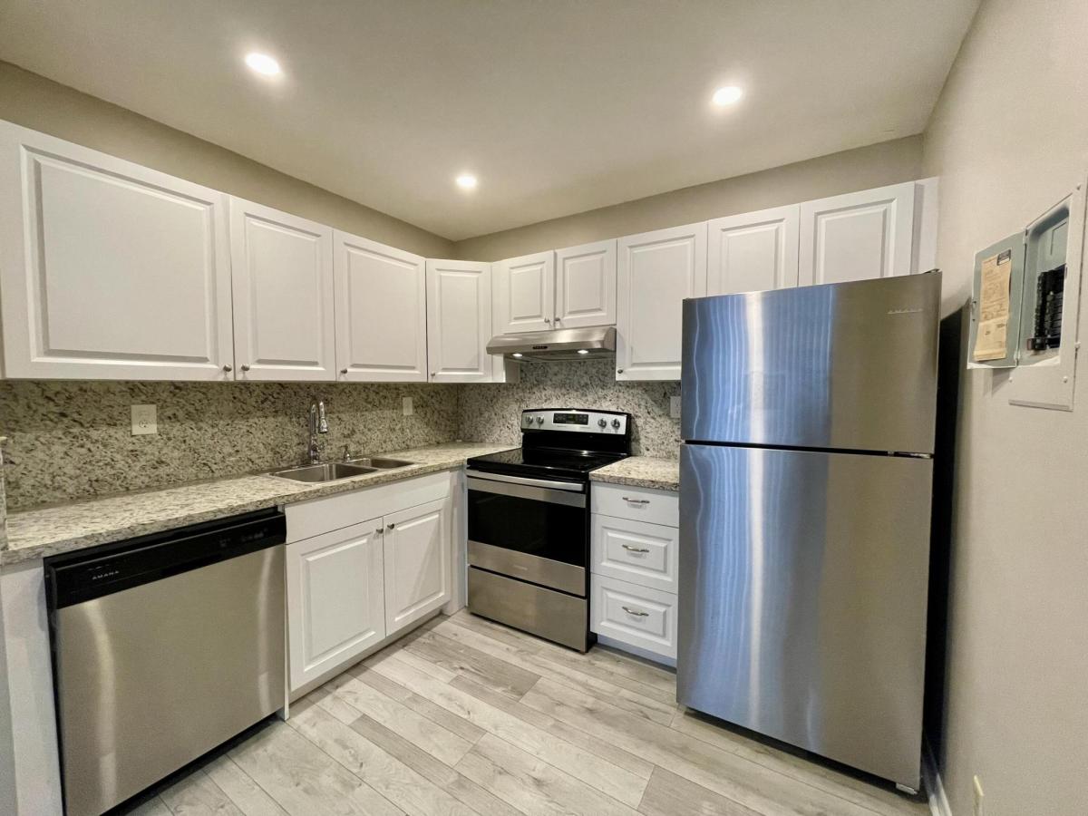 MLS #RX-11107155 image #0