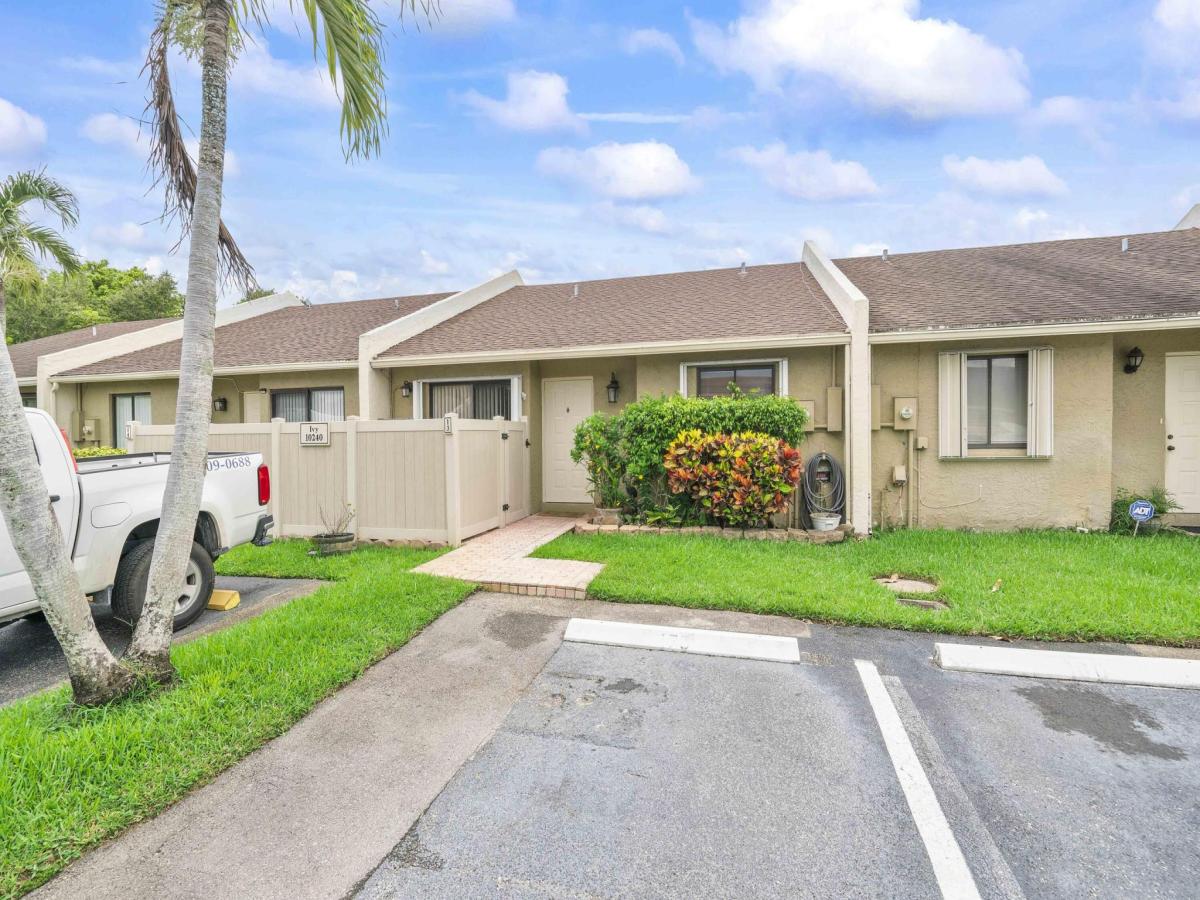 MLS #RX-11107813 image #0