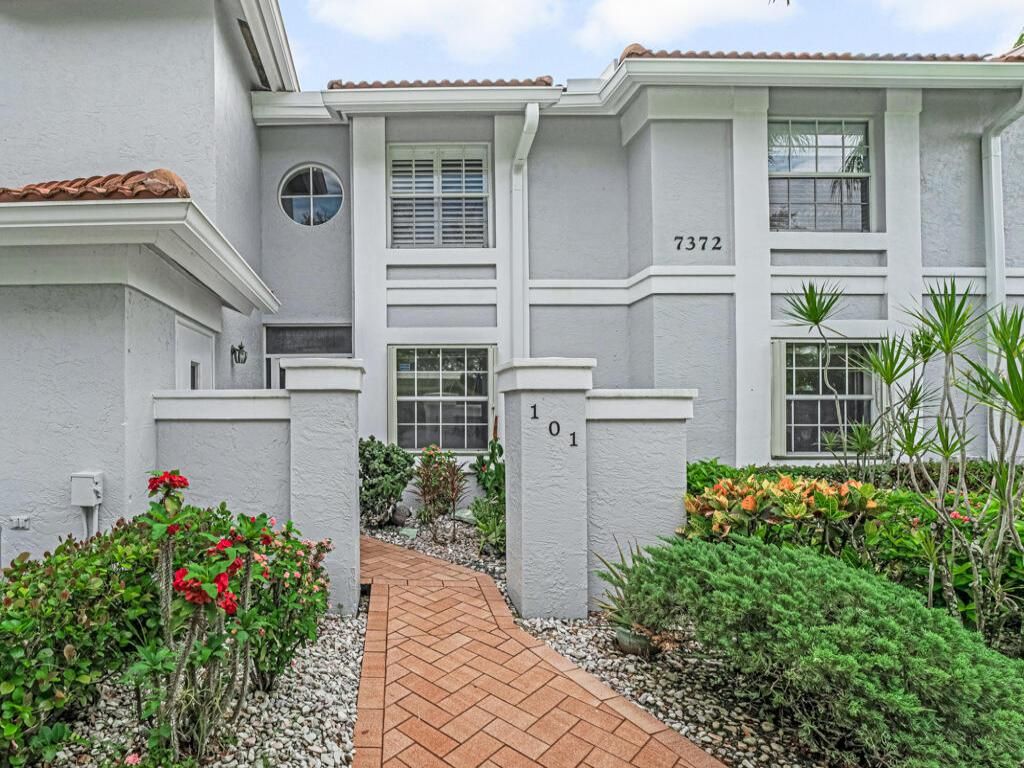 MLS #RX-11107823 image #0