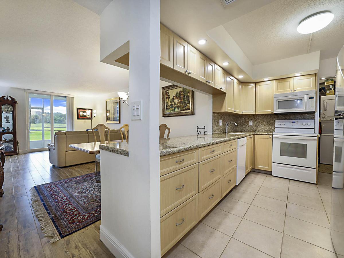 MLS #RX-11107915 image #0