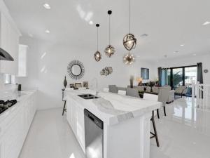 MLS #RX-11108983 image #0