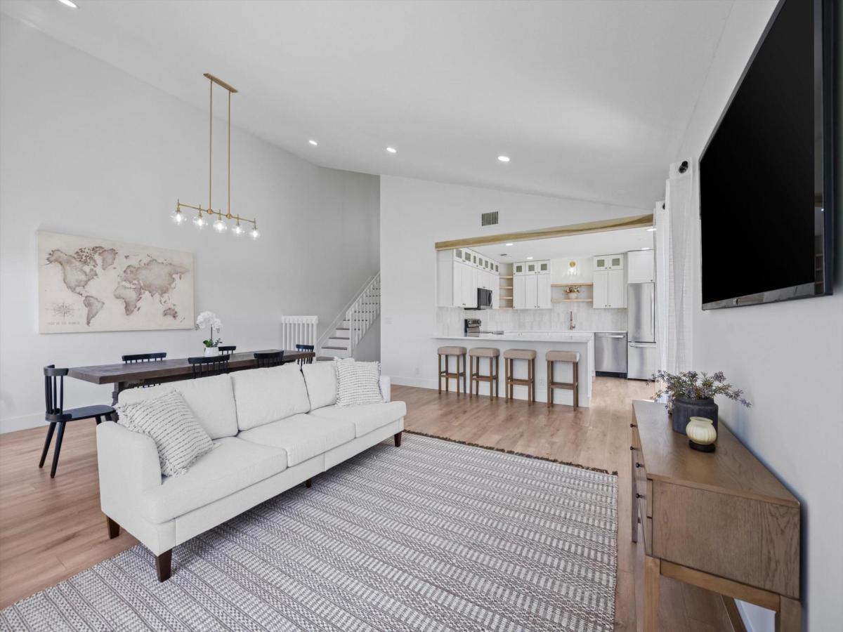 MLS #RX-11109069 image #0