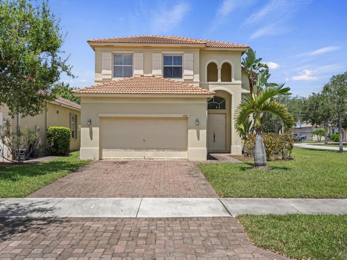 MLS #RX-11109815 image #0