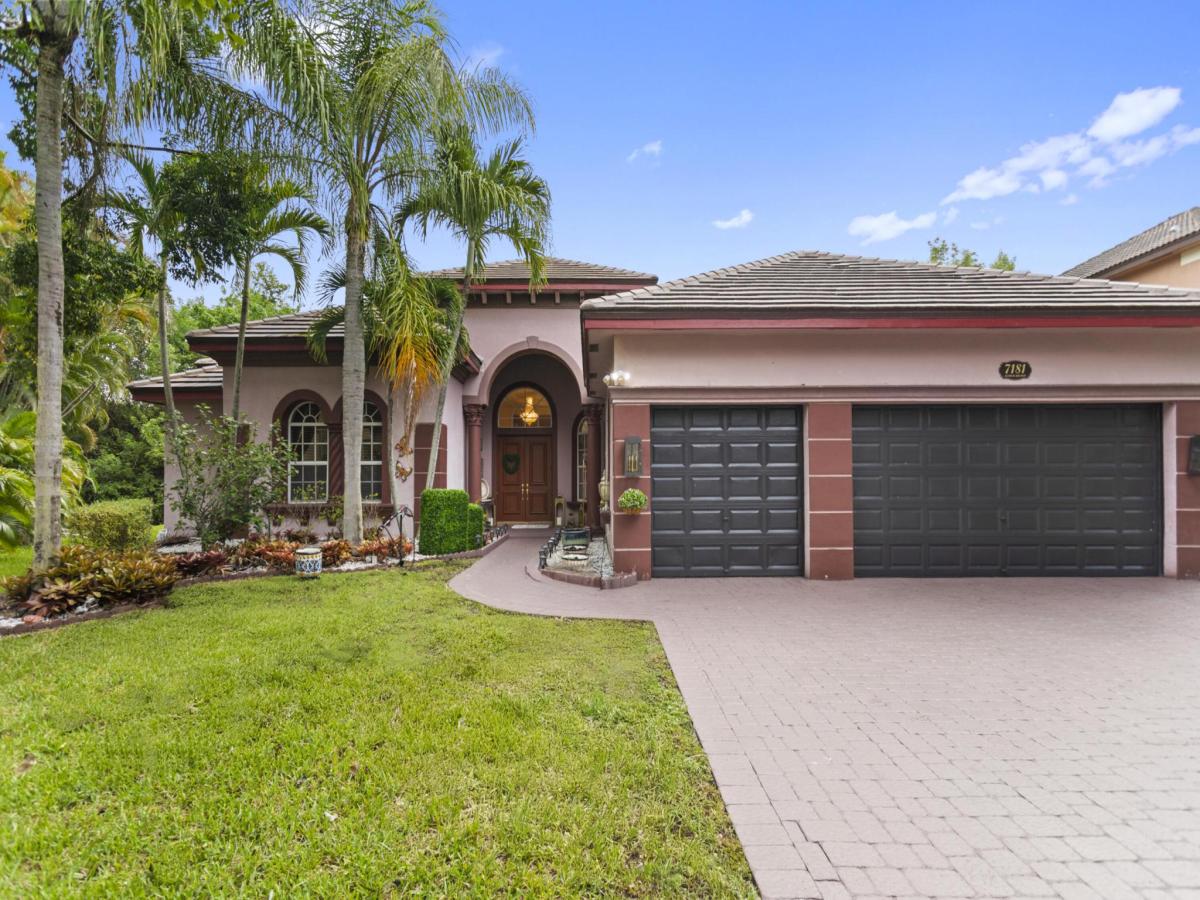 MLS #RX-11109834 image #0