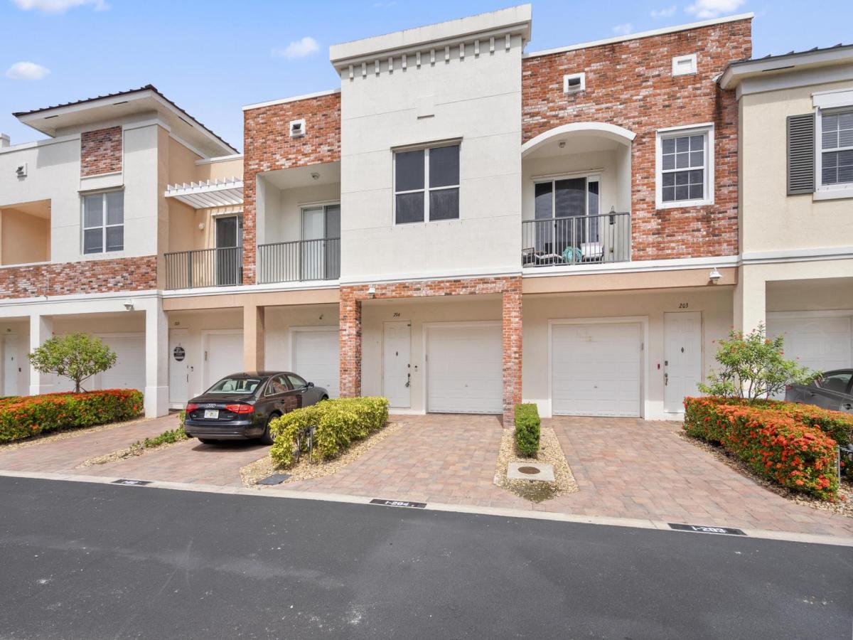 MLS #RX-11109927 image #0