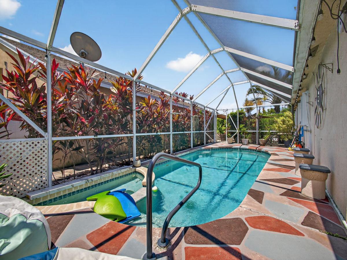 MLS #RX-11110083 image #0