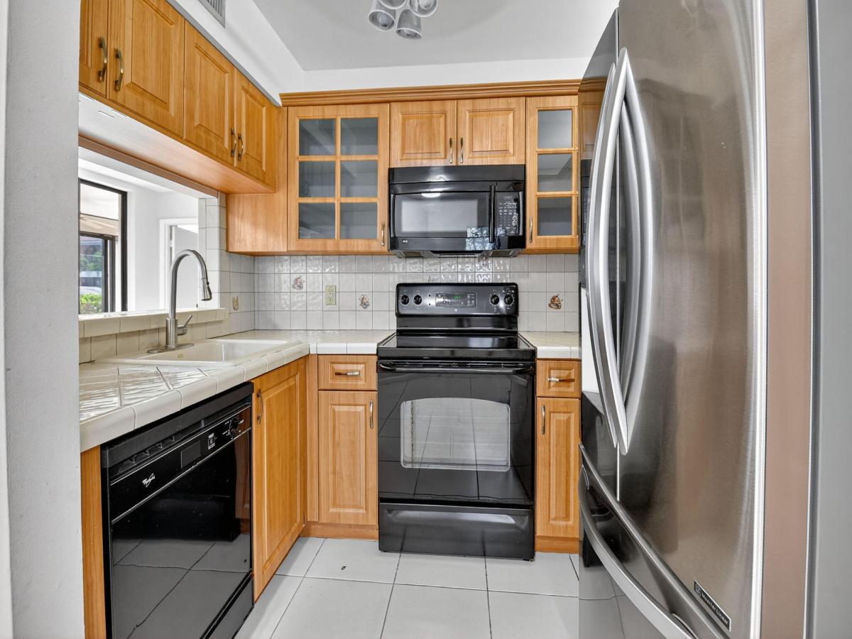 MLS #RX-11110699 image #0