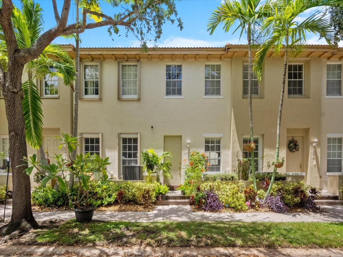 MLS #RX-11110880 image #0