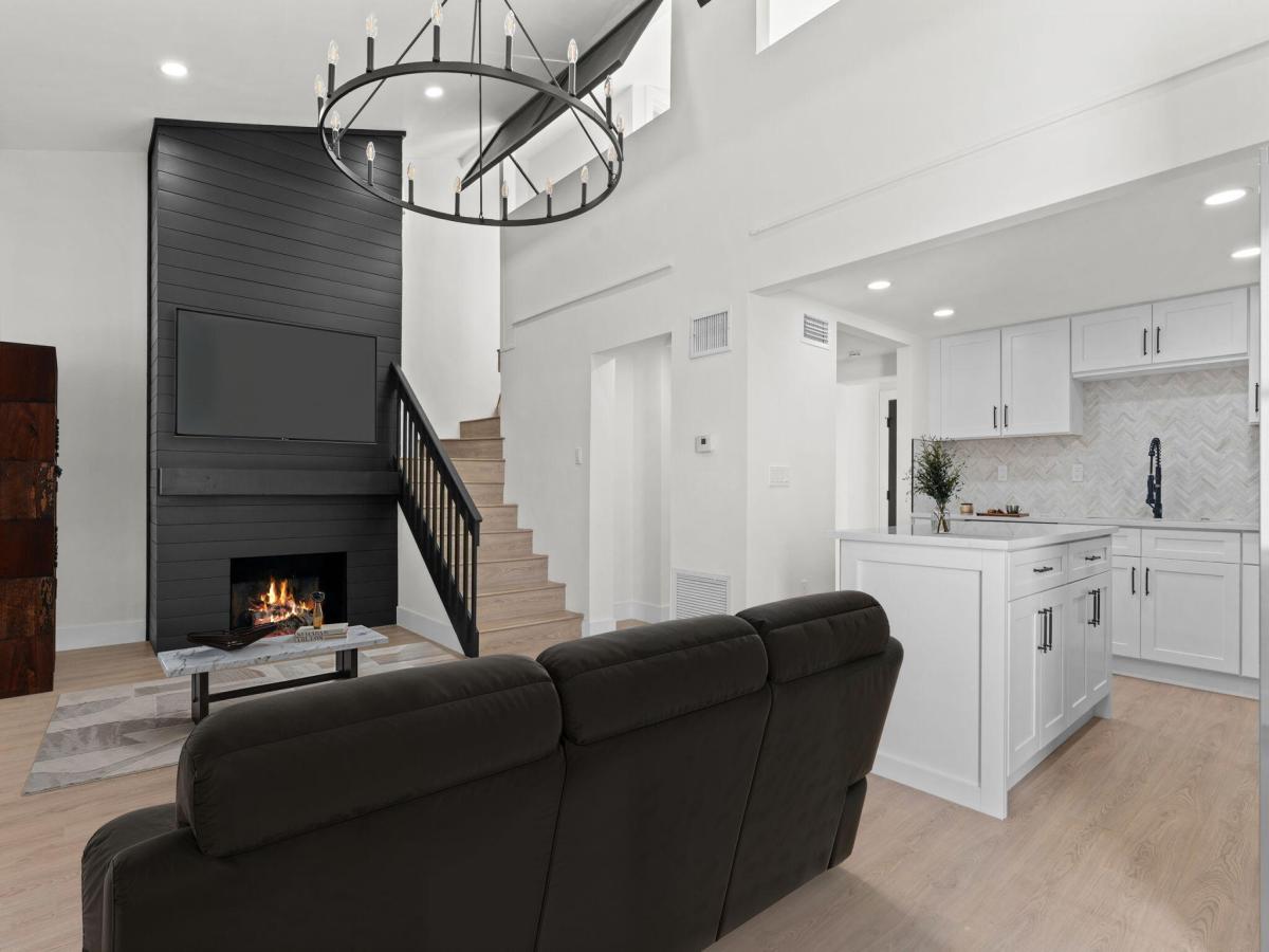 MLS #RX-11111430 image #0