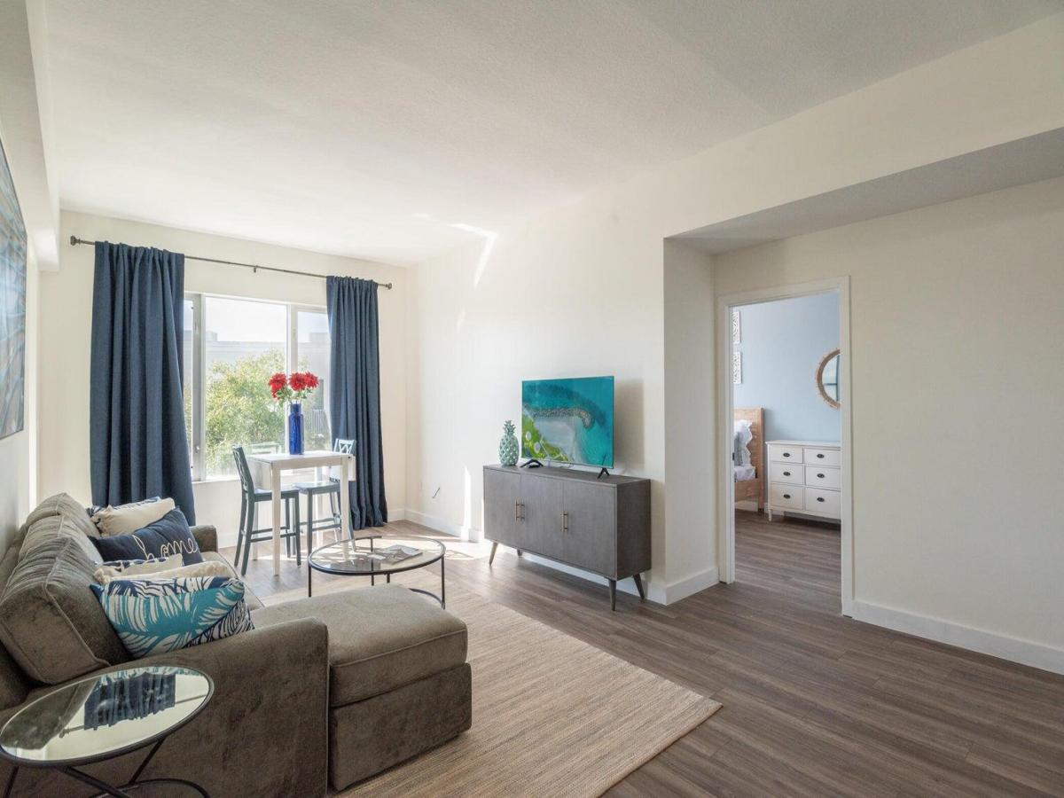 MLS #RX-11111482 image #0