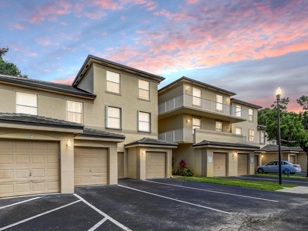 MLS #RX-11111561 image #0