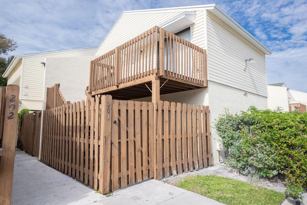 MLS #RX-11112734 image #0