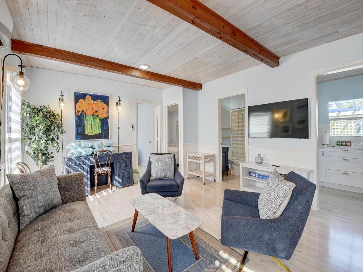 MLS #RX-11112788 image #0