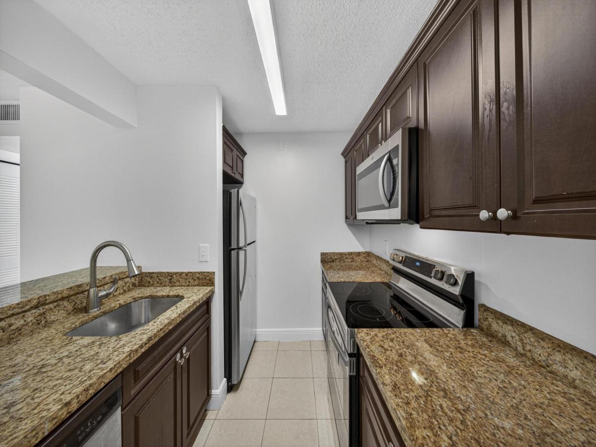 MLS #RX-11112799 image #0