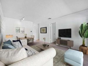 MLS #RX-11041522 image #0