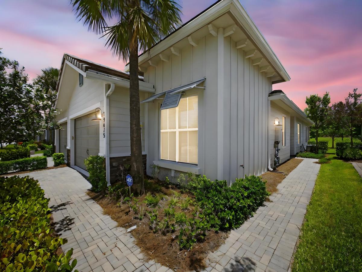 MLS #RX-11113446 image #0