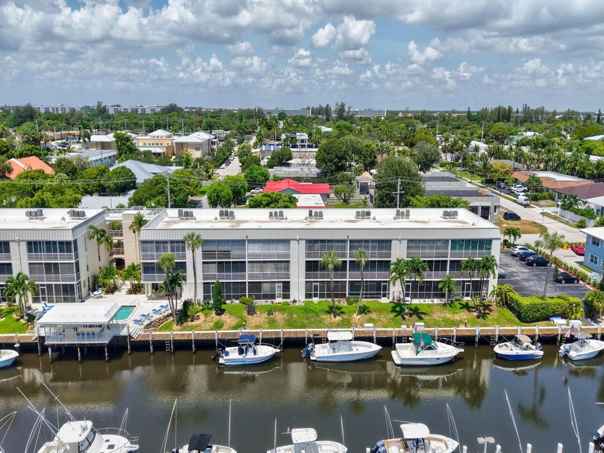 MLS #RX-11113593 image #0