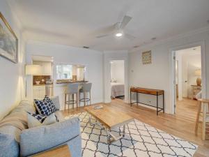 MLS #RX-11113724 image #0