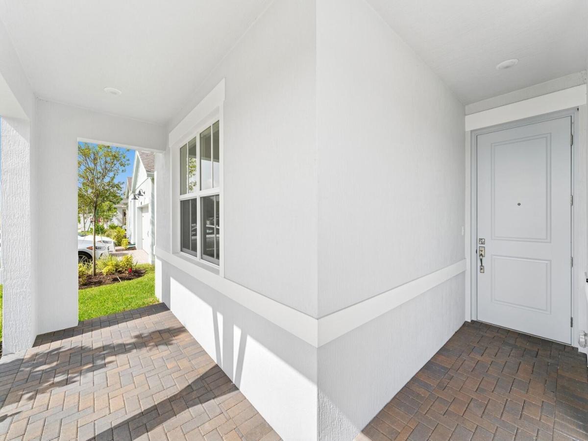 MLS #RX-11113798 image #0