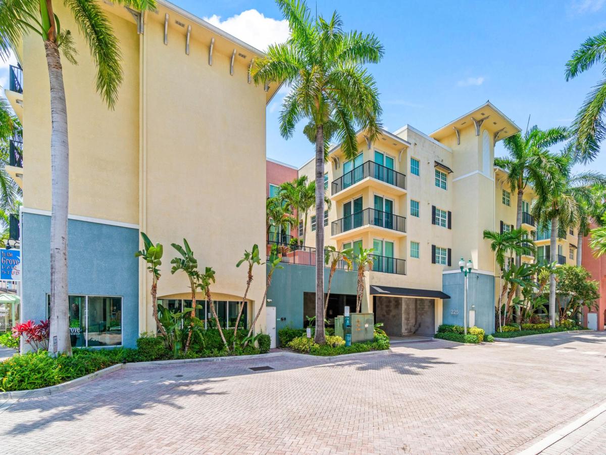 MLS #RX-11065913 image #0