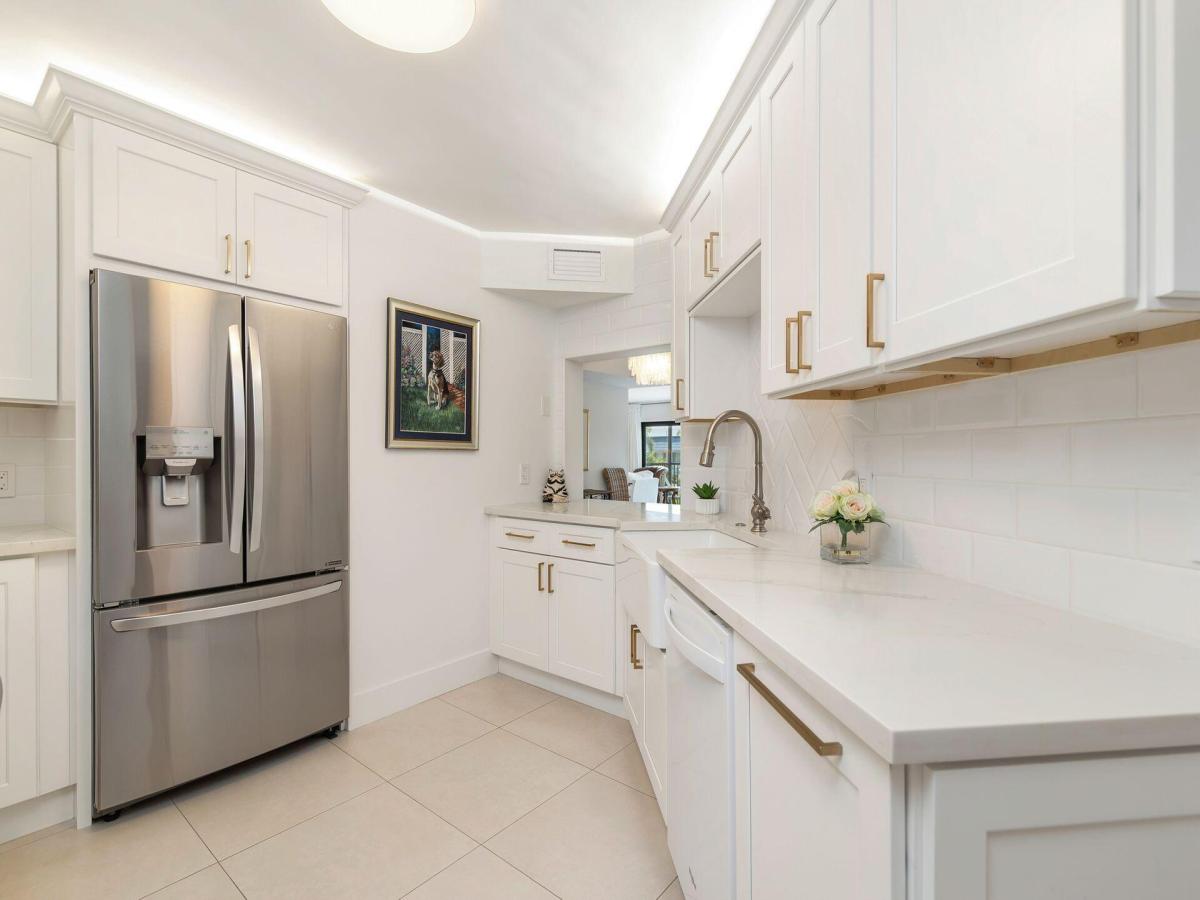 MLS #RX-11113846 image #0