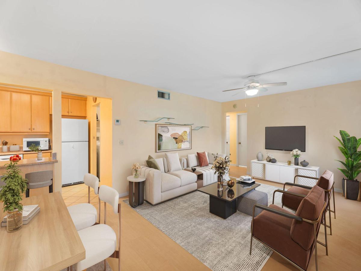 MLS #RX-11113957 image #0