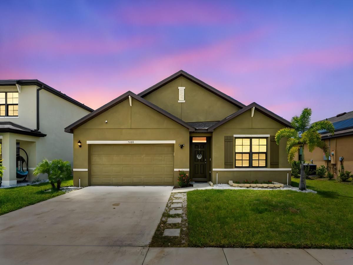 MLS #RX-11114103 image #0