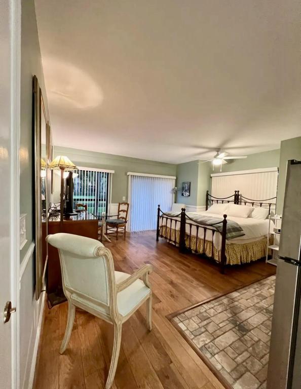 MLS #RX-11115092 image #0