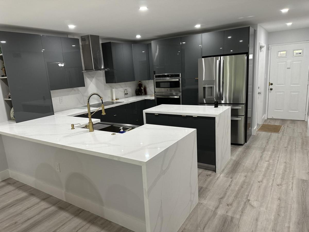 MLS #RX-11115099 image #0