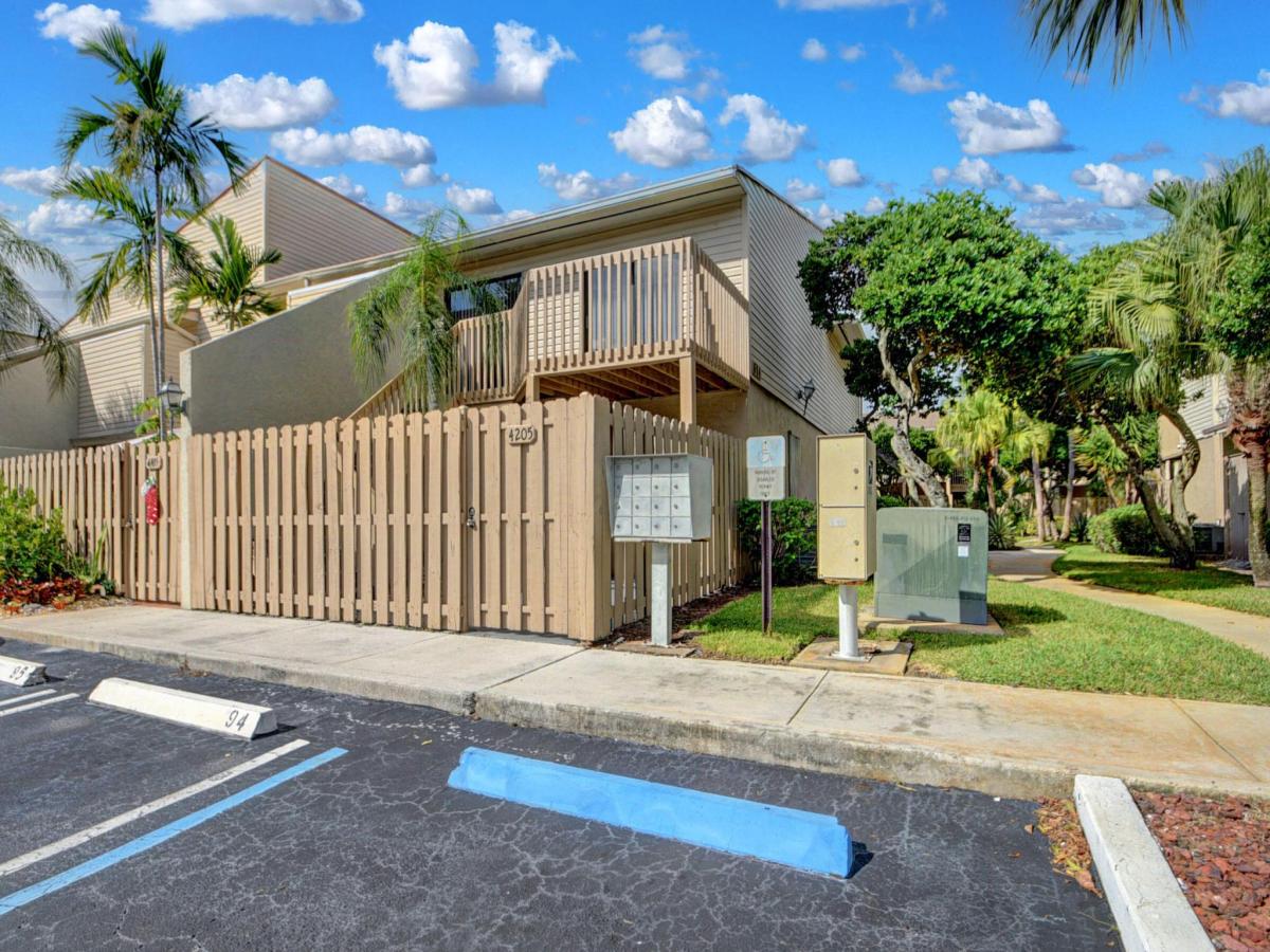 MLS #RX-11115211 image #0