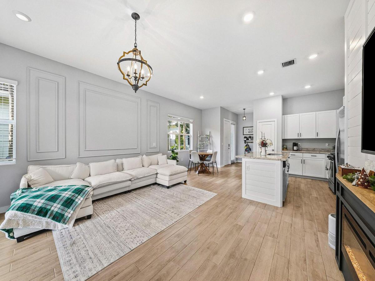 MLS #RX-11115501 image #0