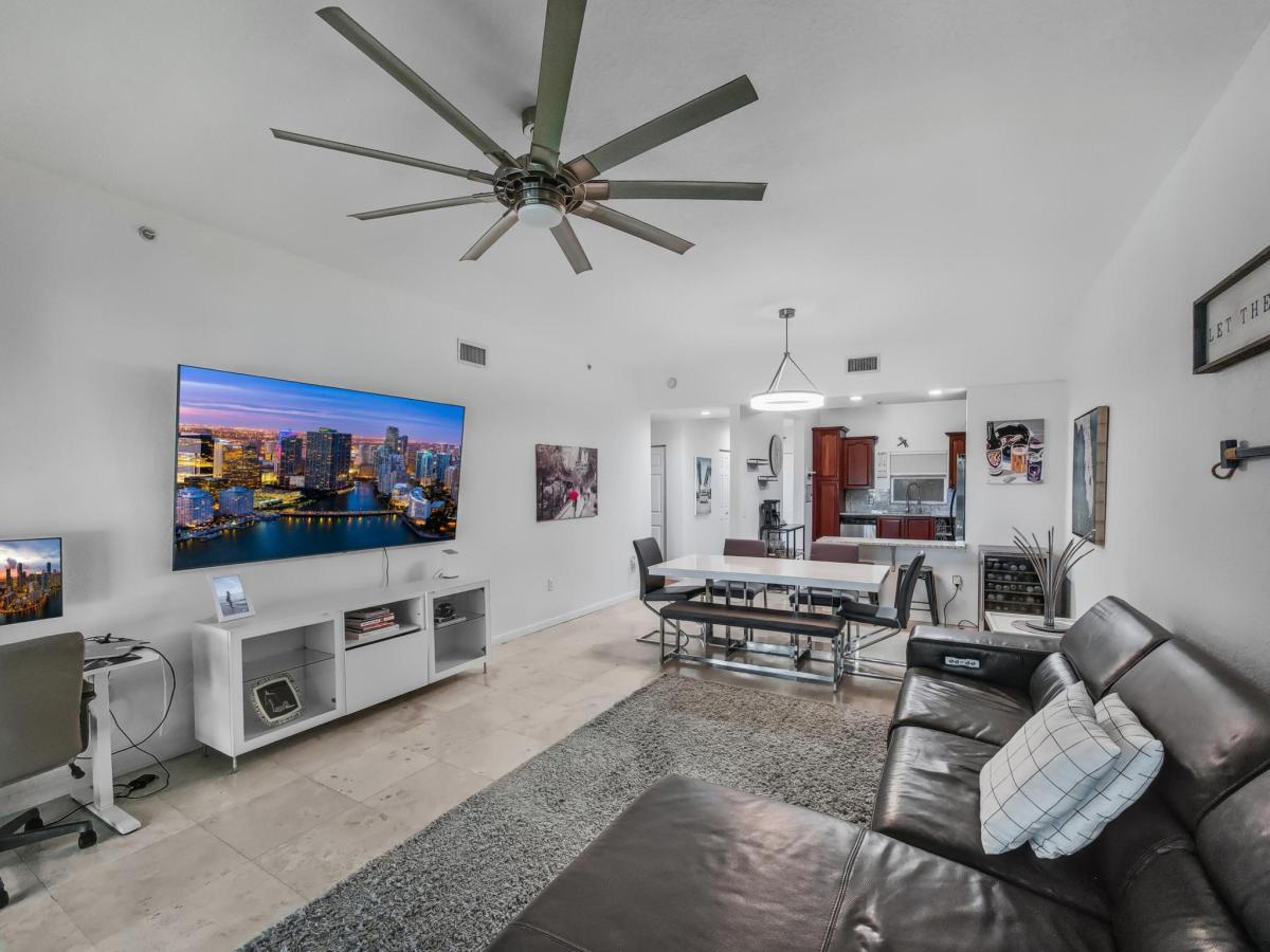 MLS #RX-11115564 image #0