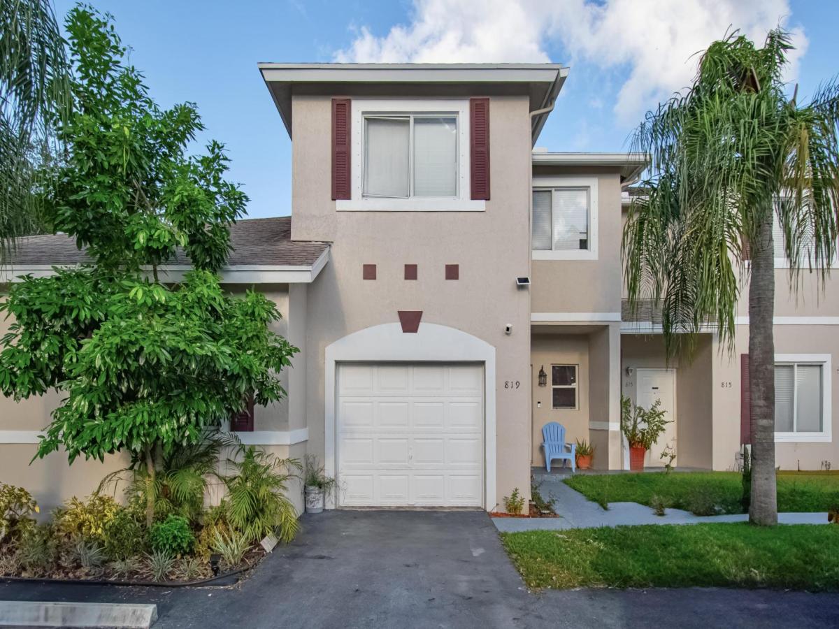 MLS #RX-11115701 image #0