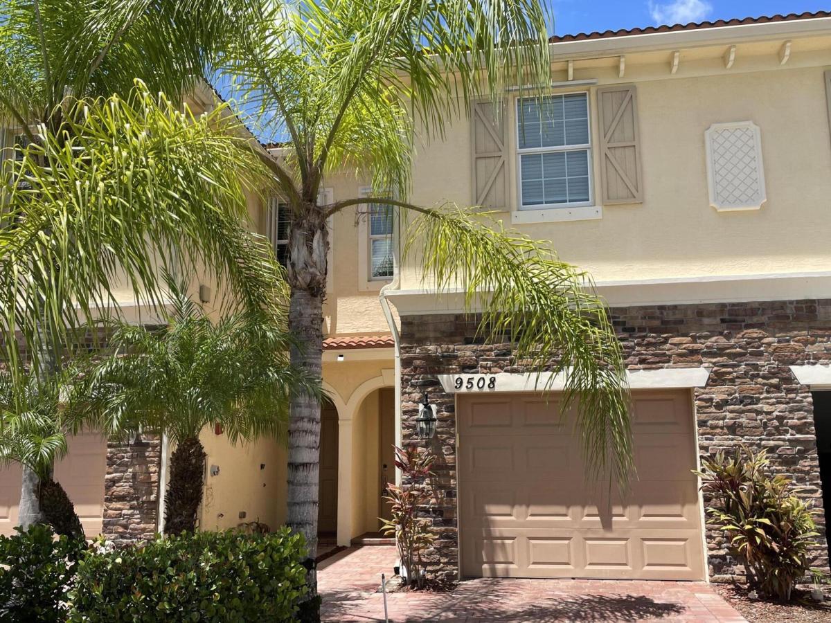 MLS #RX-11115978 image #0