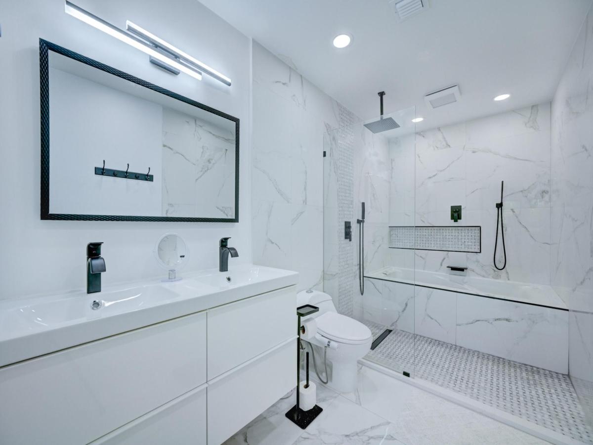 MLS #RX-11116032 image #0