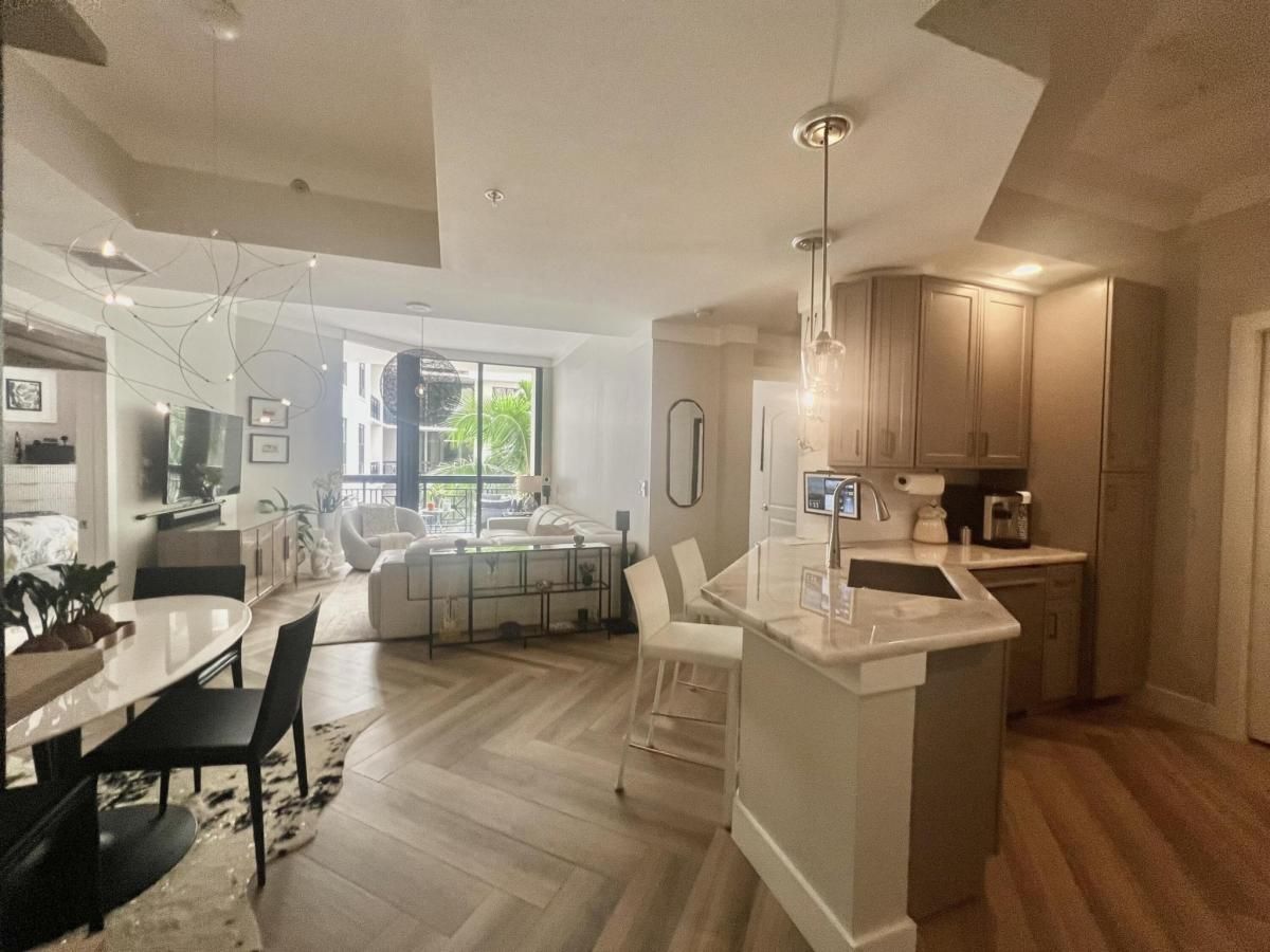 MLS #RX-11116042 image #0