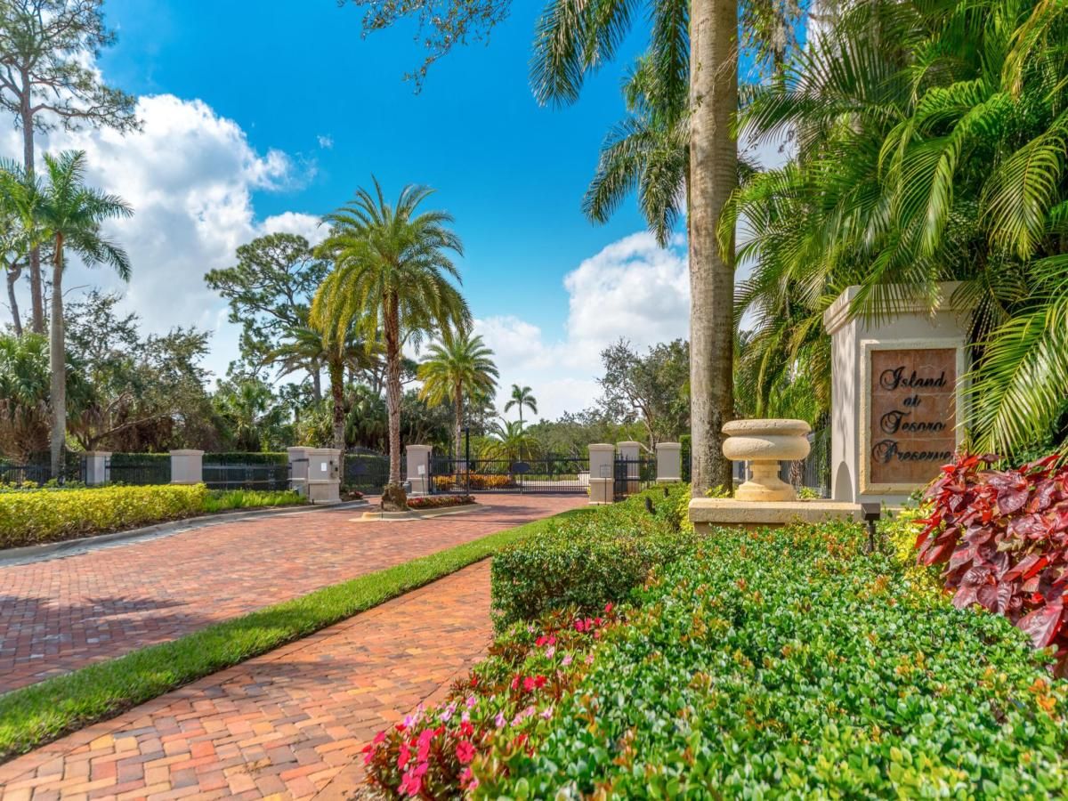 MLS #RX-11116335 image #0