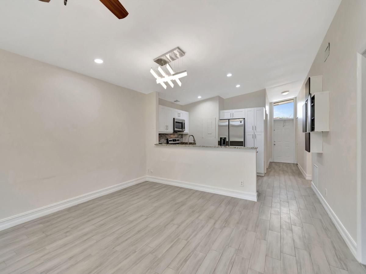 MLS #RX-11116753 image #0