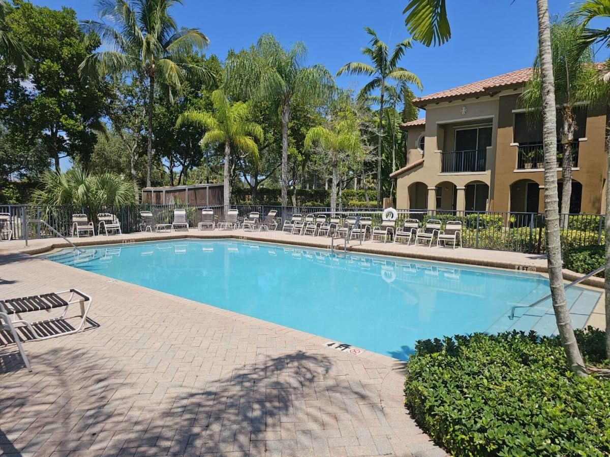 MLS #RX-11116772 image #0